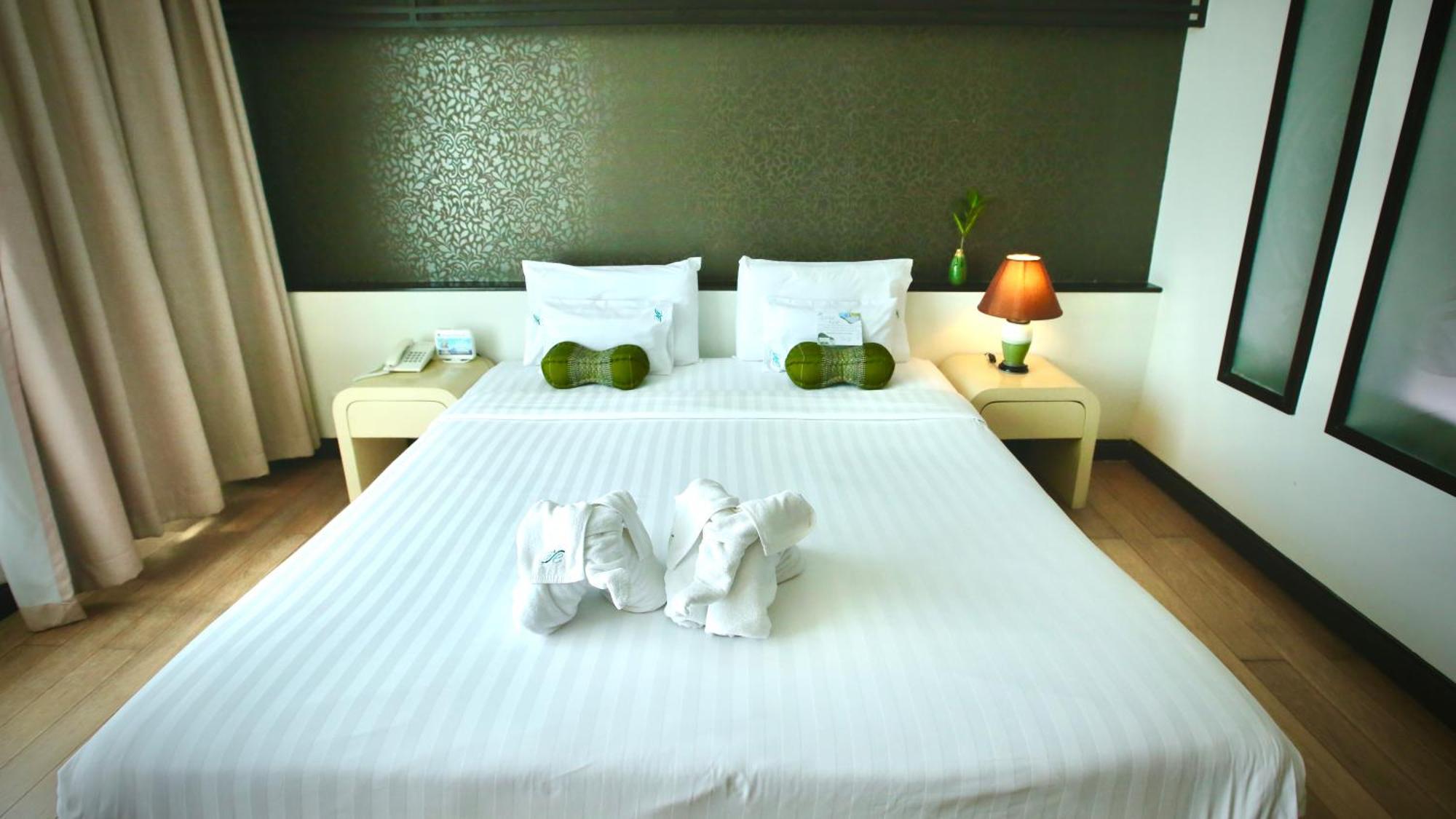 A-Te Chumphon Hotel - Sha Plus מראה חיצוני תמונה